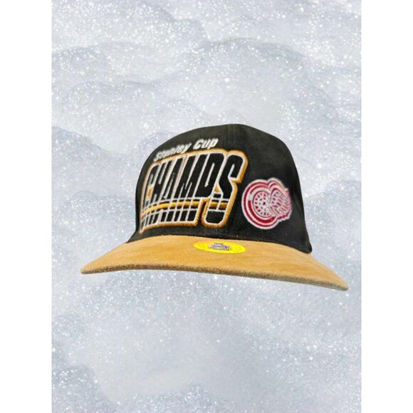 Men's Detroit Red Wings Adjustable Velcro Hat Size OSFM - Picture 1 of 3